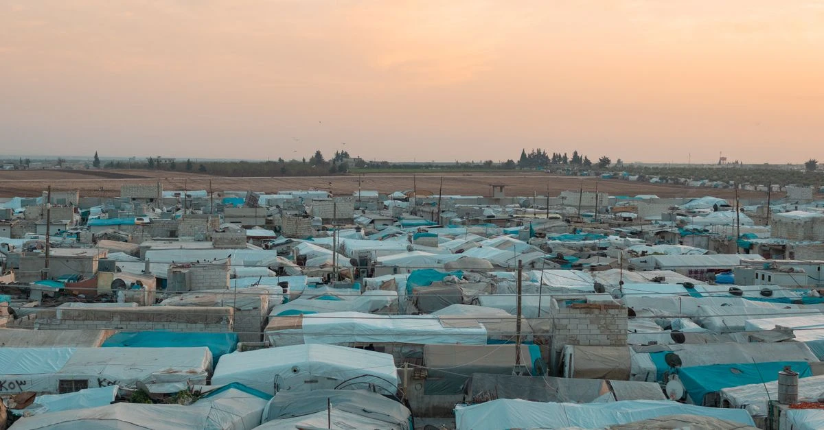 مخاوف من سيناريو التهجير القسري: 33 ألف فلسطيني يواجهون النزوح في الضفة وغزة