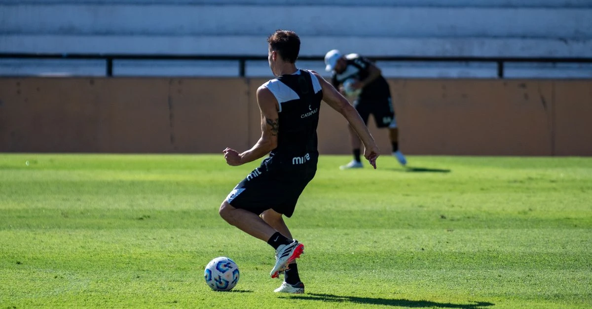 بعد إغلاق الميركاتو: الهلال يواجه أزمة فنية بعد خسارة مقعد أجنبي مؤثر