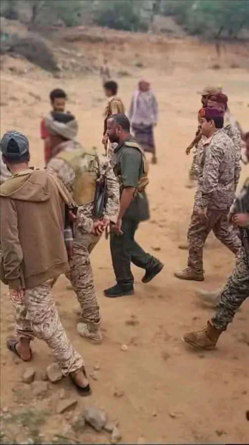 تفاصيل صادمة: الكشف عن مصير وزير الدفاع بعد تعرضه لاستهداف مباشر في الضالع