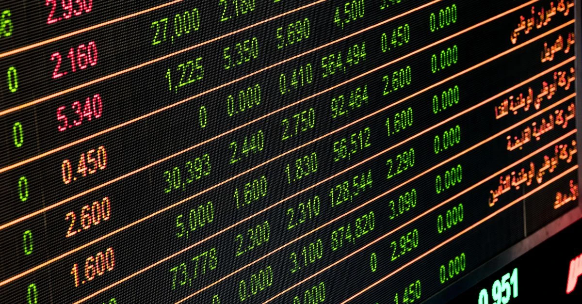 لماذا تراجع تاسي 0.5% إلى 10542 نقطة؟ تداولات 2.9 مليار